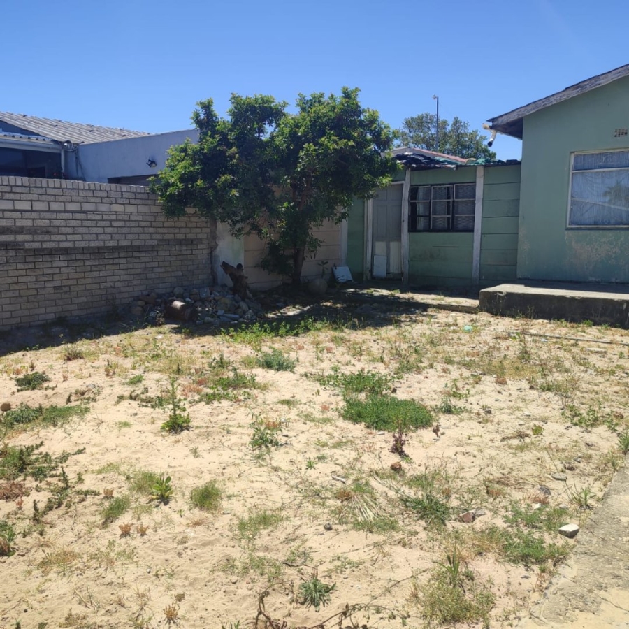 3 Bedroom Property for Sale in Uitsig Western Cape